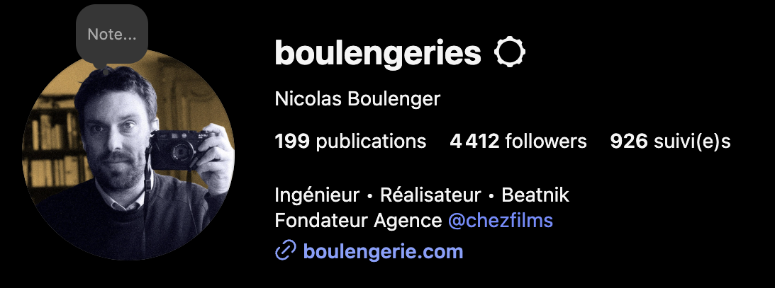 Insta 4000 followers dark